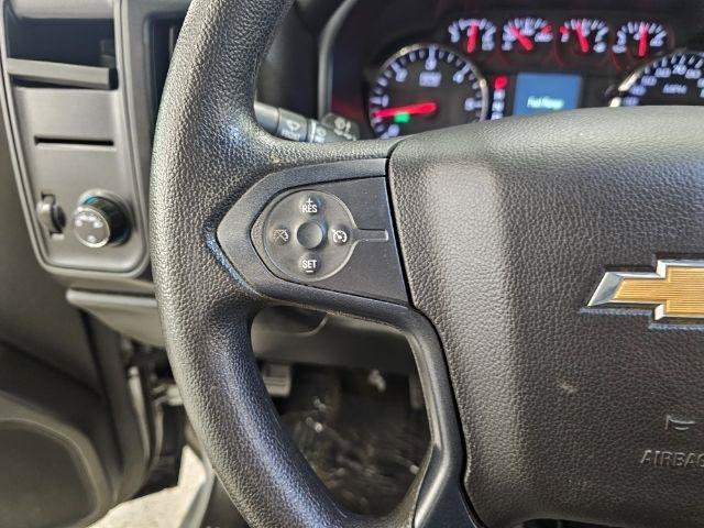 Used 2018 Chevrolet Silverado 1500 Custom w/ Custom Value Package AWD/4WD image 17