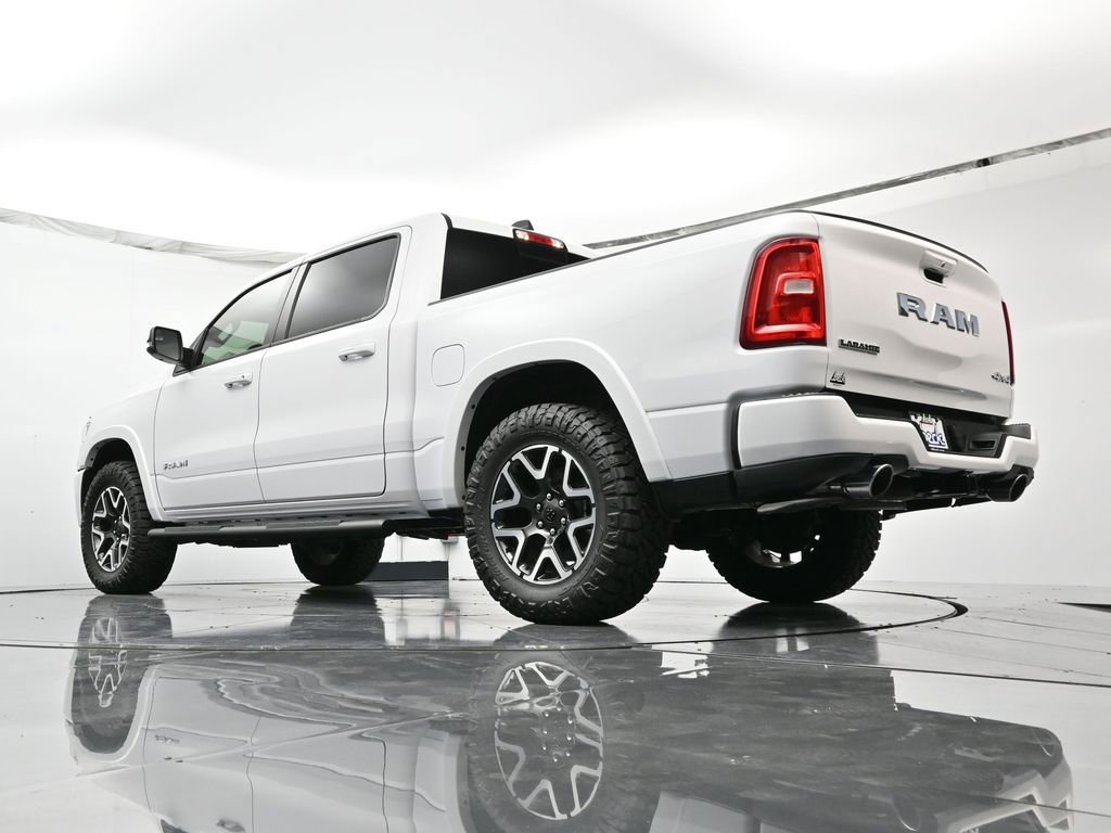 New 2025 RAM 1500 Laramie w/ Sport Appearance Package AWD/4WD image 41