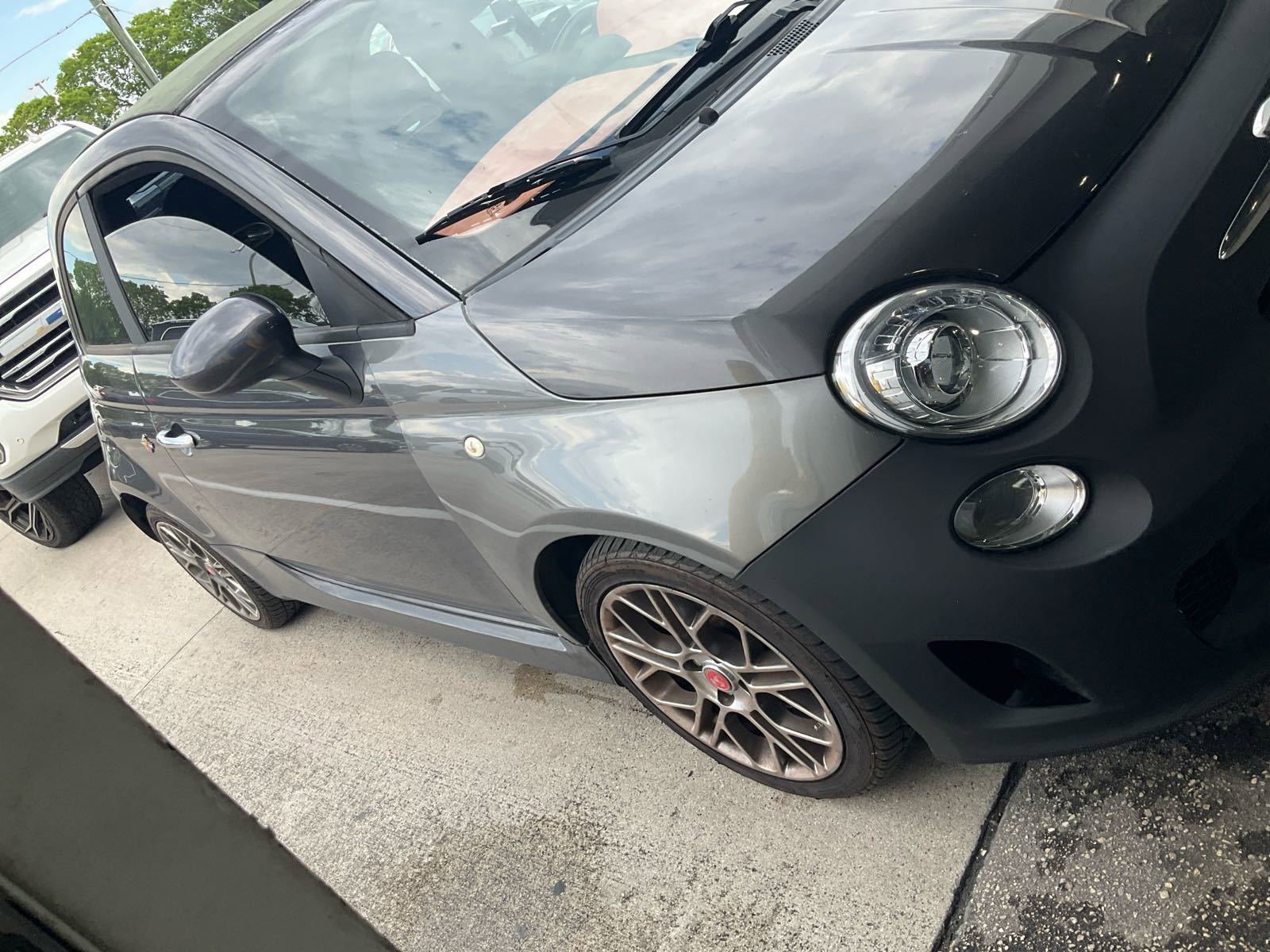 Used 2015 FIAT 500 Abarth w/ Beats Audio Package FWD image 5