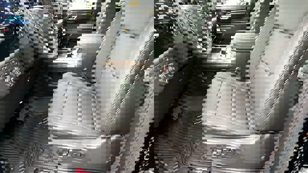 New 2026 Chevrolet Silverado 3500 LT w/ All Star Edition image 13