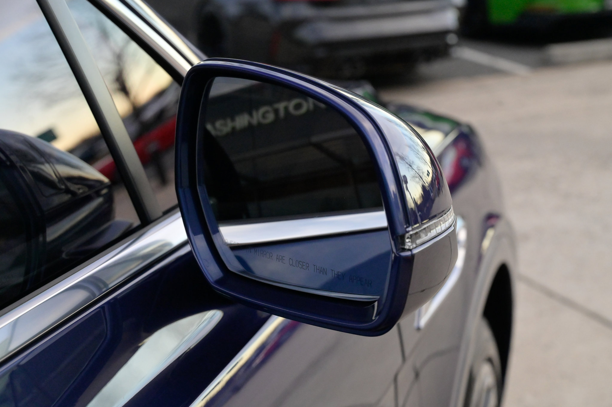 Used 2023 Bentley Bentayga image 13