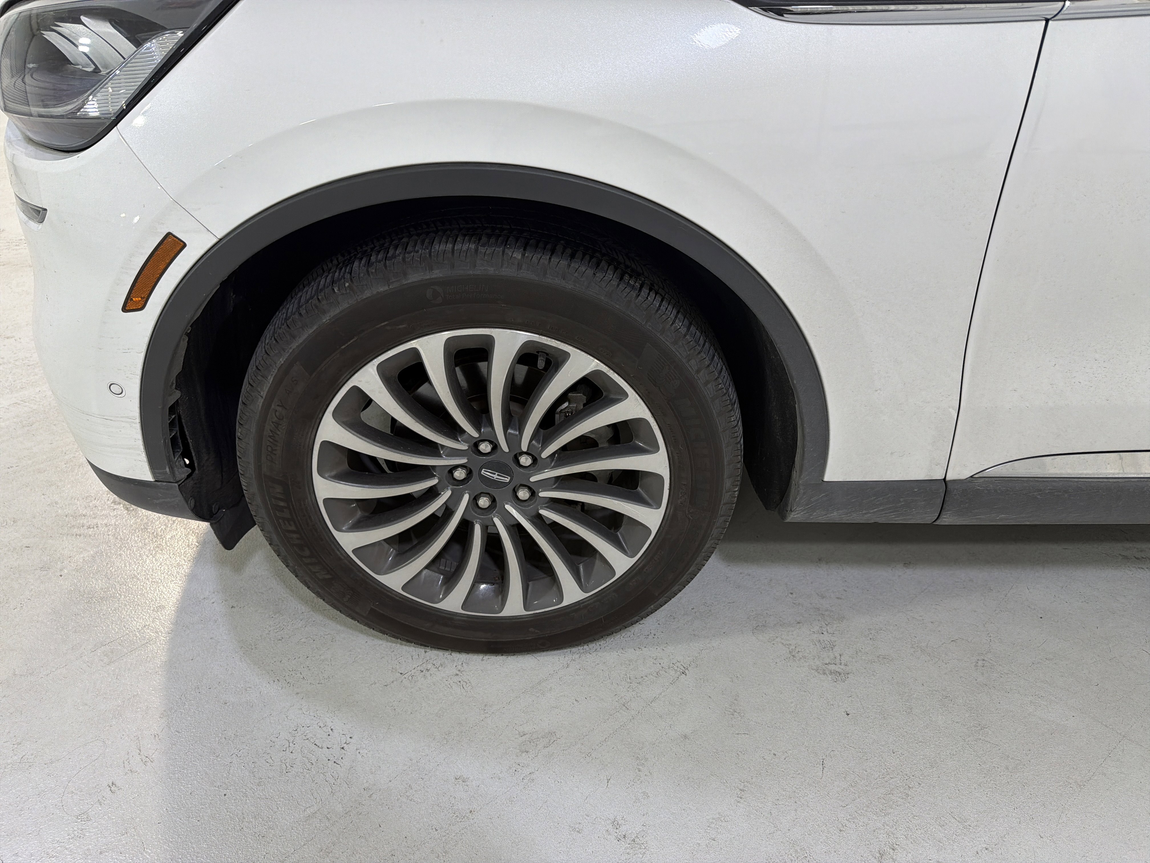 Used 2024 Lincoln Aviator Reserve w/ Elements Package Plus image 9