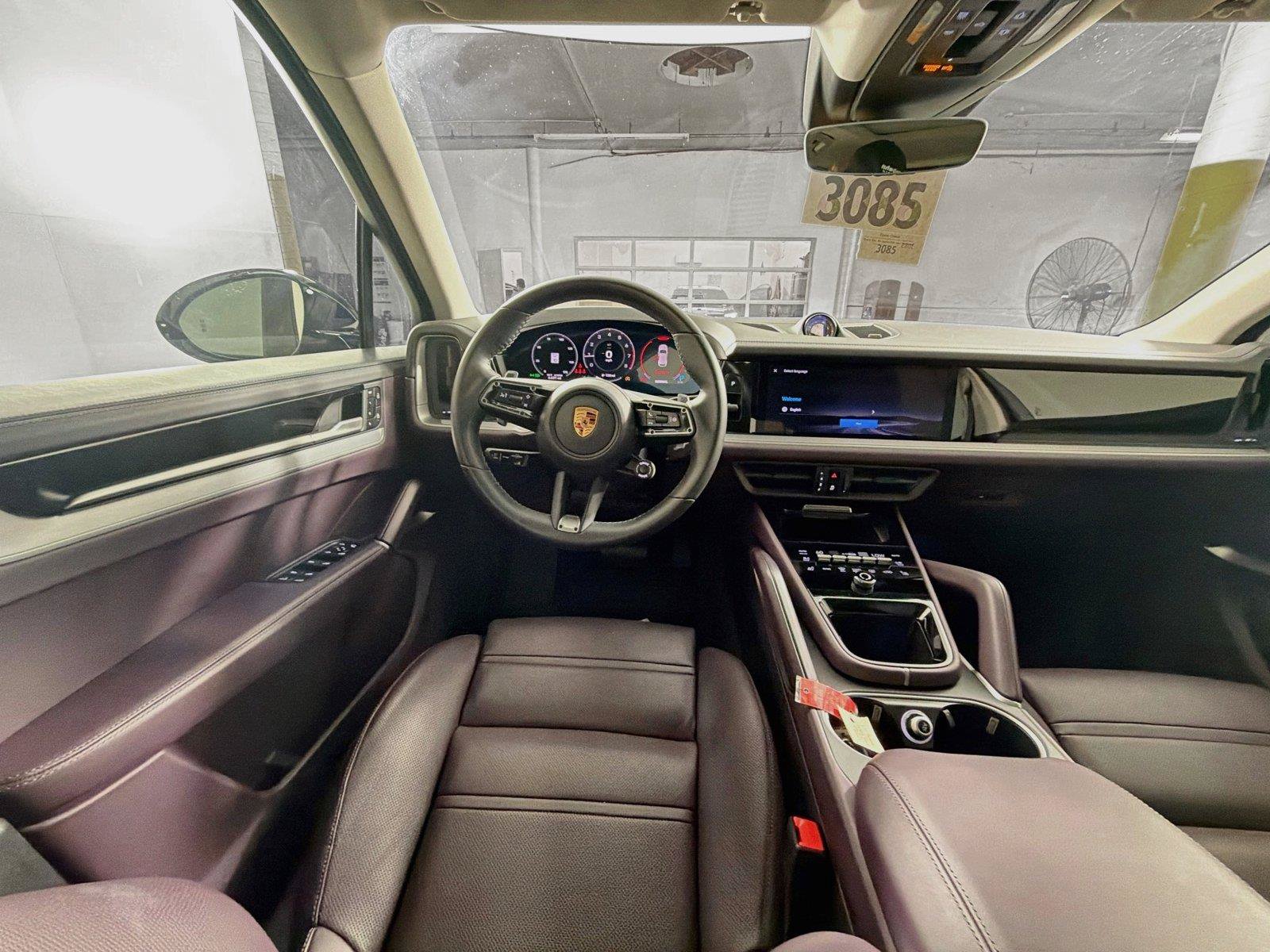 Certified 2026 Porsche Cayenne AWD/4WD image 18