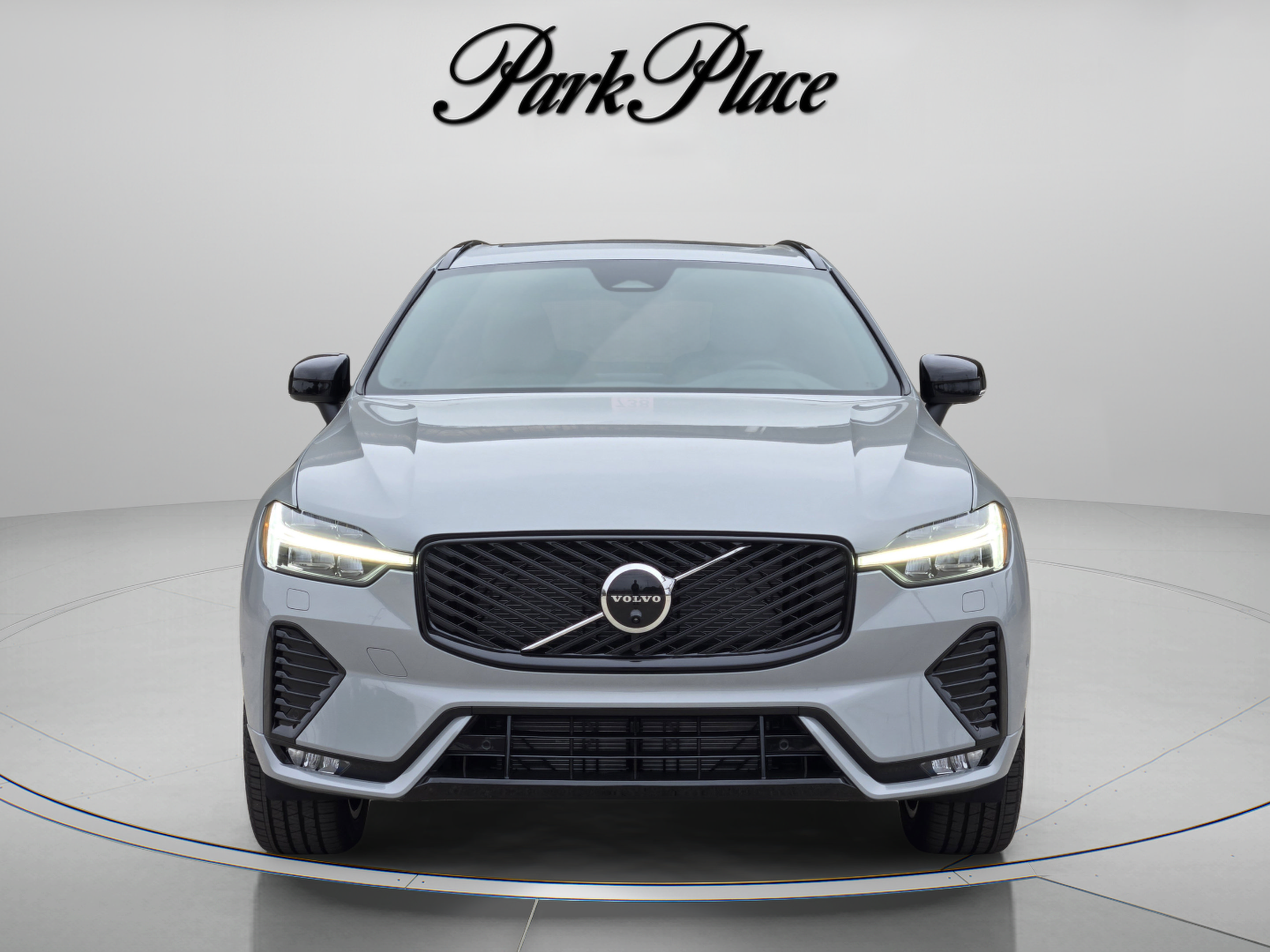 Used 2026 Volvo XC60 B5 Plus w/ Protection Package Premier AWD/4WD image 9