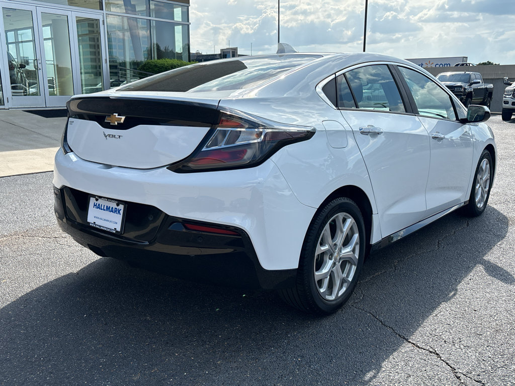 Used 2017 Chevrolet Volt Premier w/ Driver Confidence II Package FWD image 2