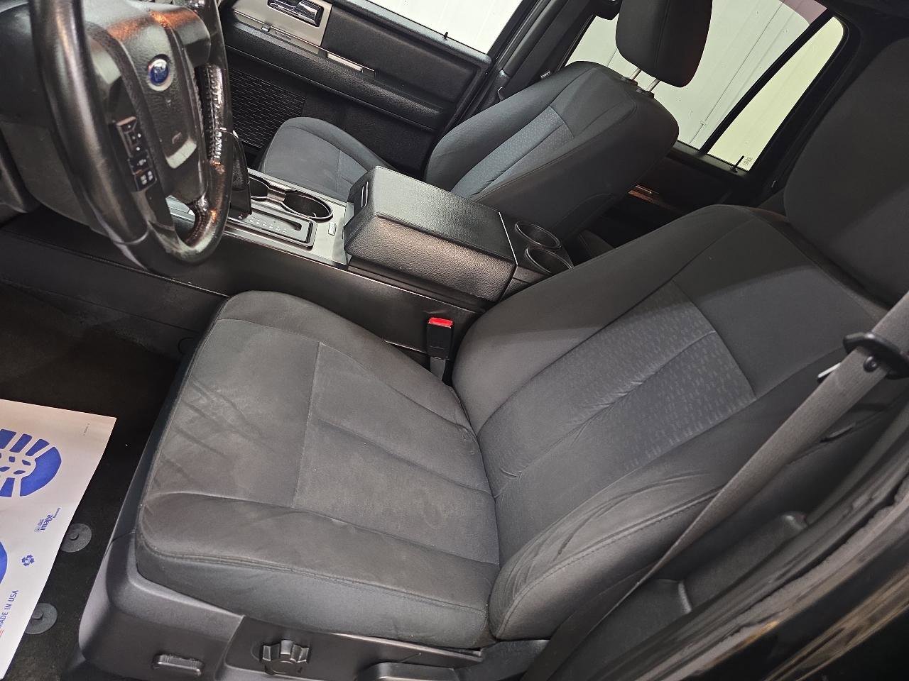 Used 2016 Ford Expedition XLT AWD/4WD image 19