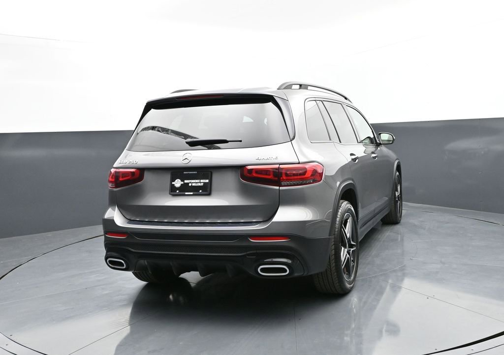 Used 2021 Mercedes-Benz GLB 250 4MATIC image 8