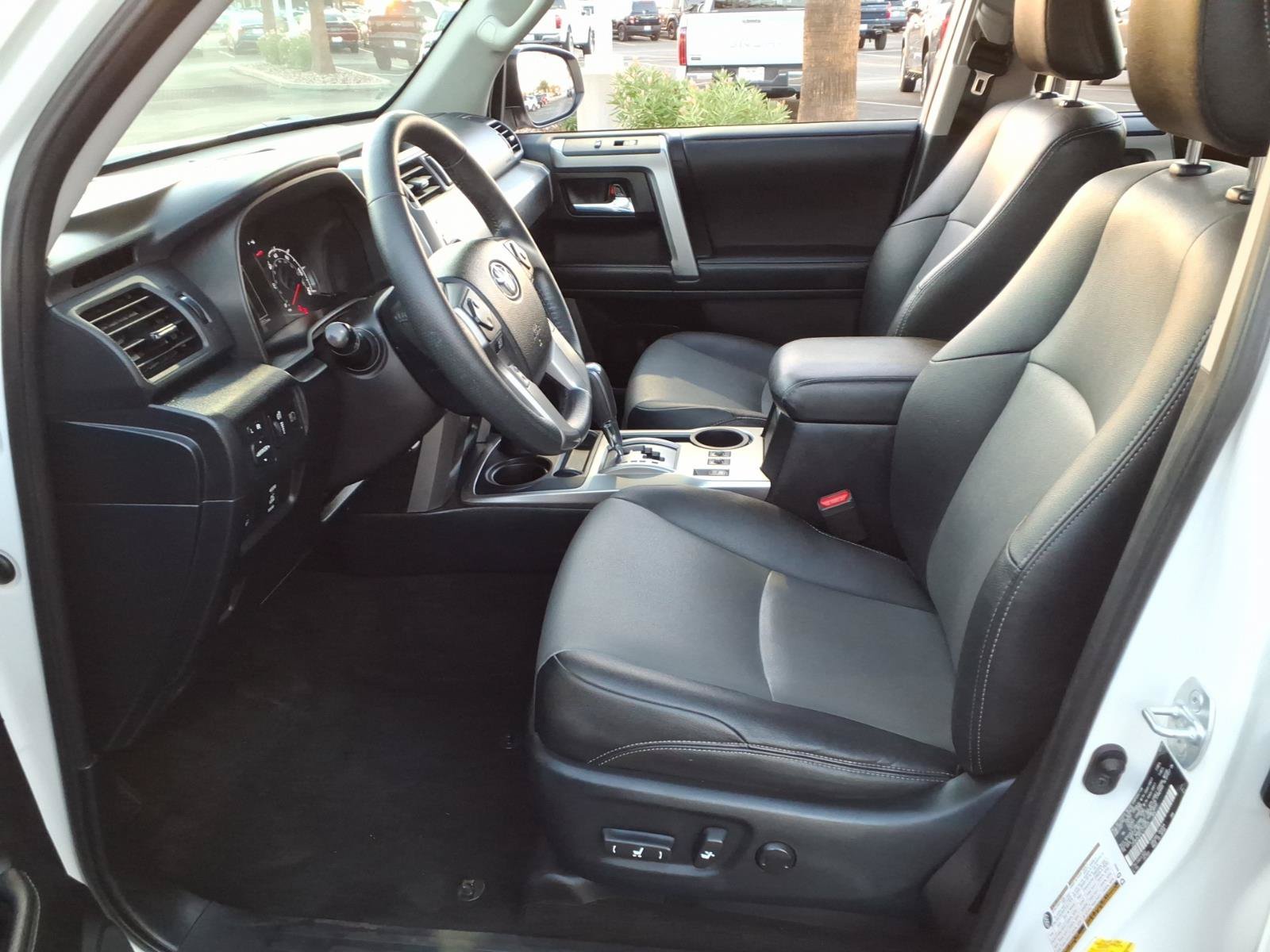 Used 2020 Toyota 4Runner SR5 Premium w/ Moonroof Package AWD/4WD image 15