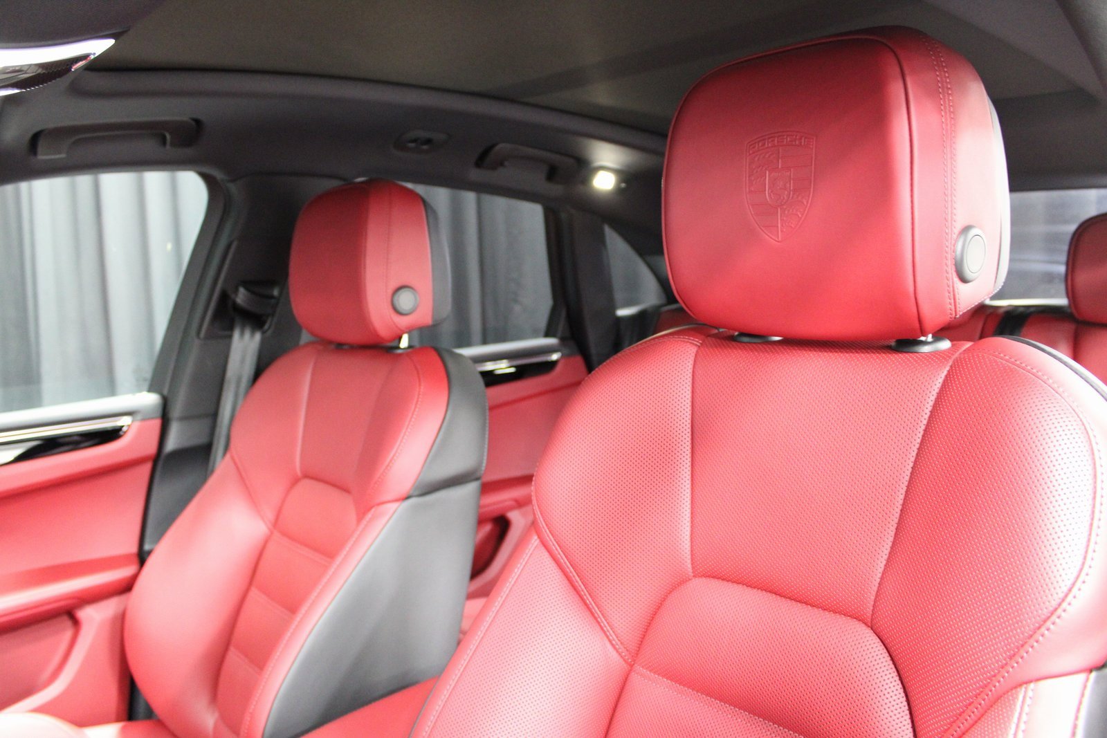 New 2025 Porsche Macan S image 5