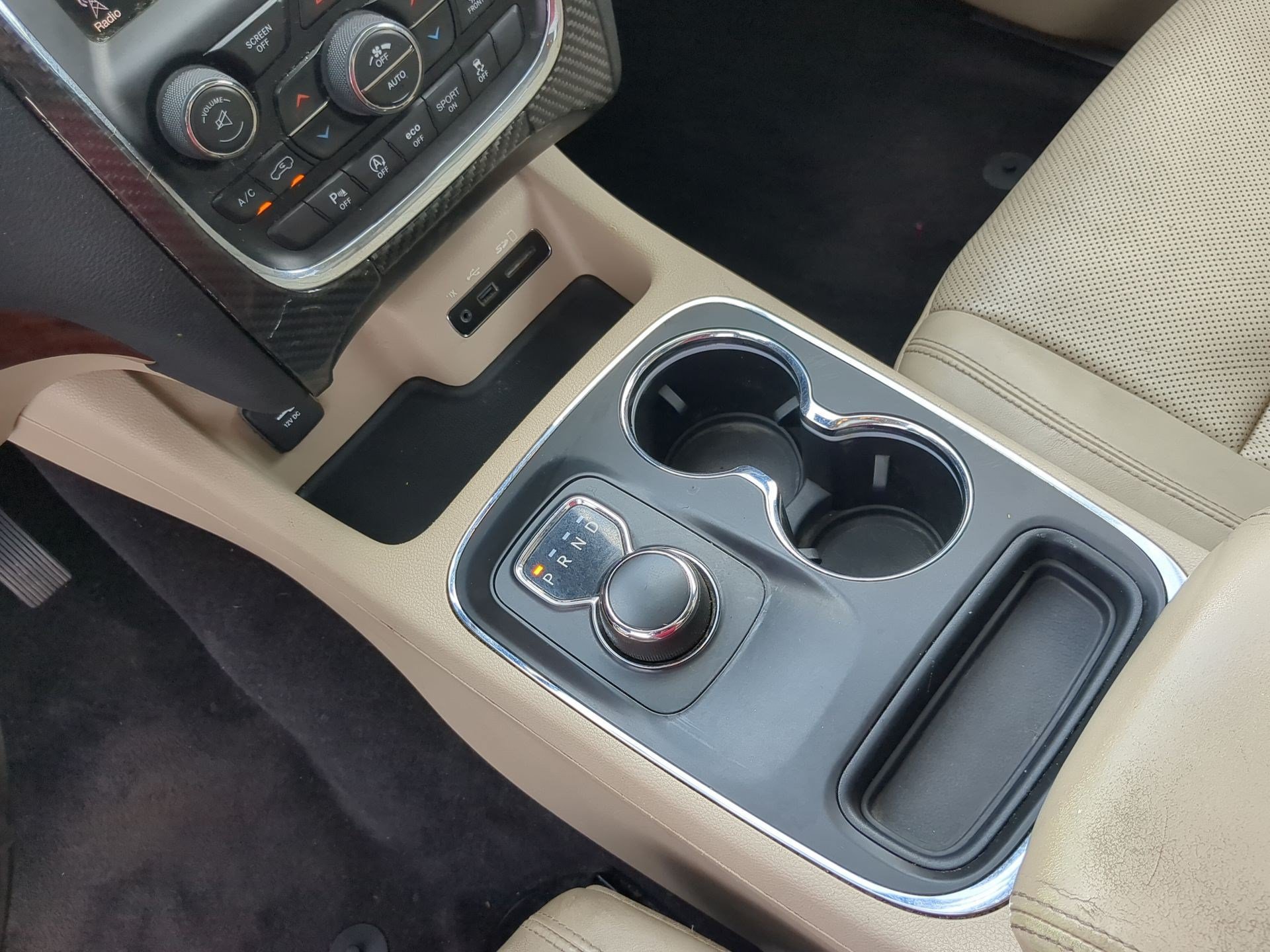 Used 2016 Dodge Durango Citadel w/ Technology Group RWD image 17