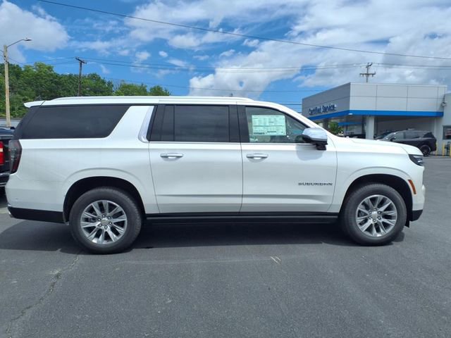 New 2025 Chevrolet Suburban Premier image 8