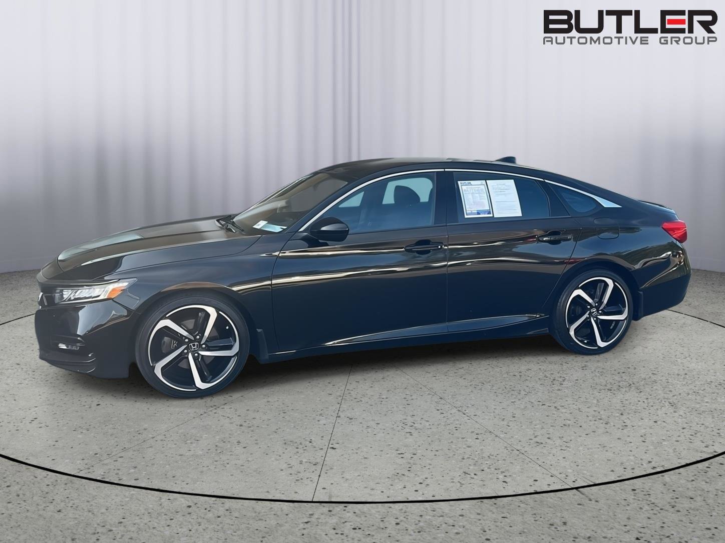 Used 2019 Honda Accord Sport image 3