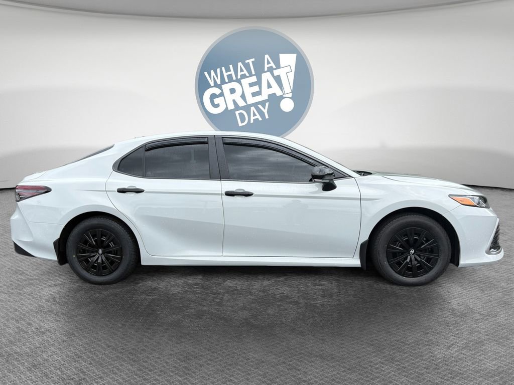 Used 2024 Toyota Camry LE FWD image 2