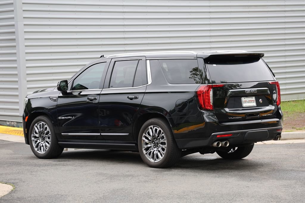 Used 2024 GMC Yukon Denali Ultimate AWD/4WD image 2