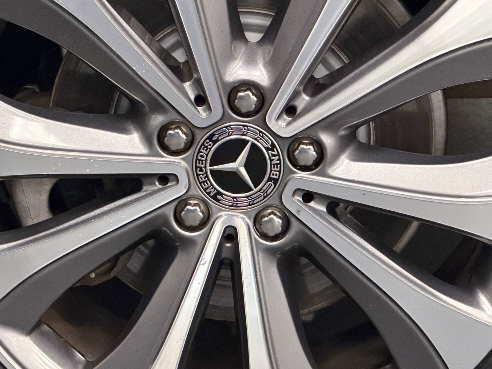 Used 2020 Mercedes-Benz GLE 350 4MATIC image 19