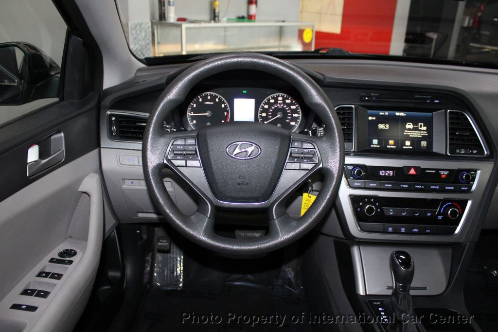Used 2016 Hyundai Sonata SE image 14