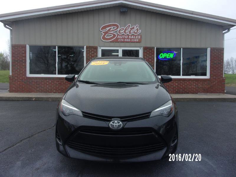 Used 2018 Toyota Corolla LE image 2