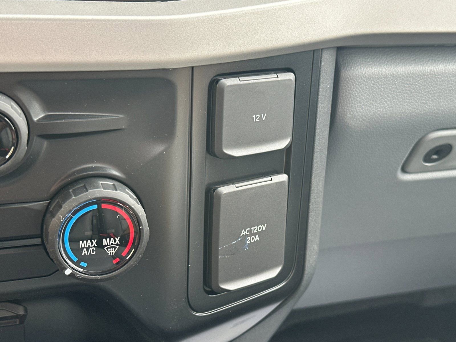 New 2026 Ford F600 4x4 Regular Cab Super Duty image 32