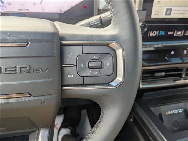 New 2025 GMC Hummer EV 2X image 15