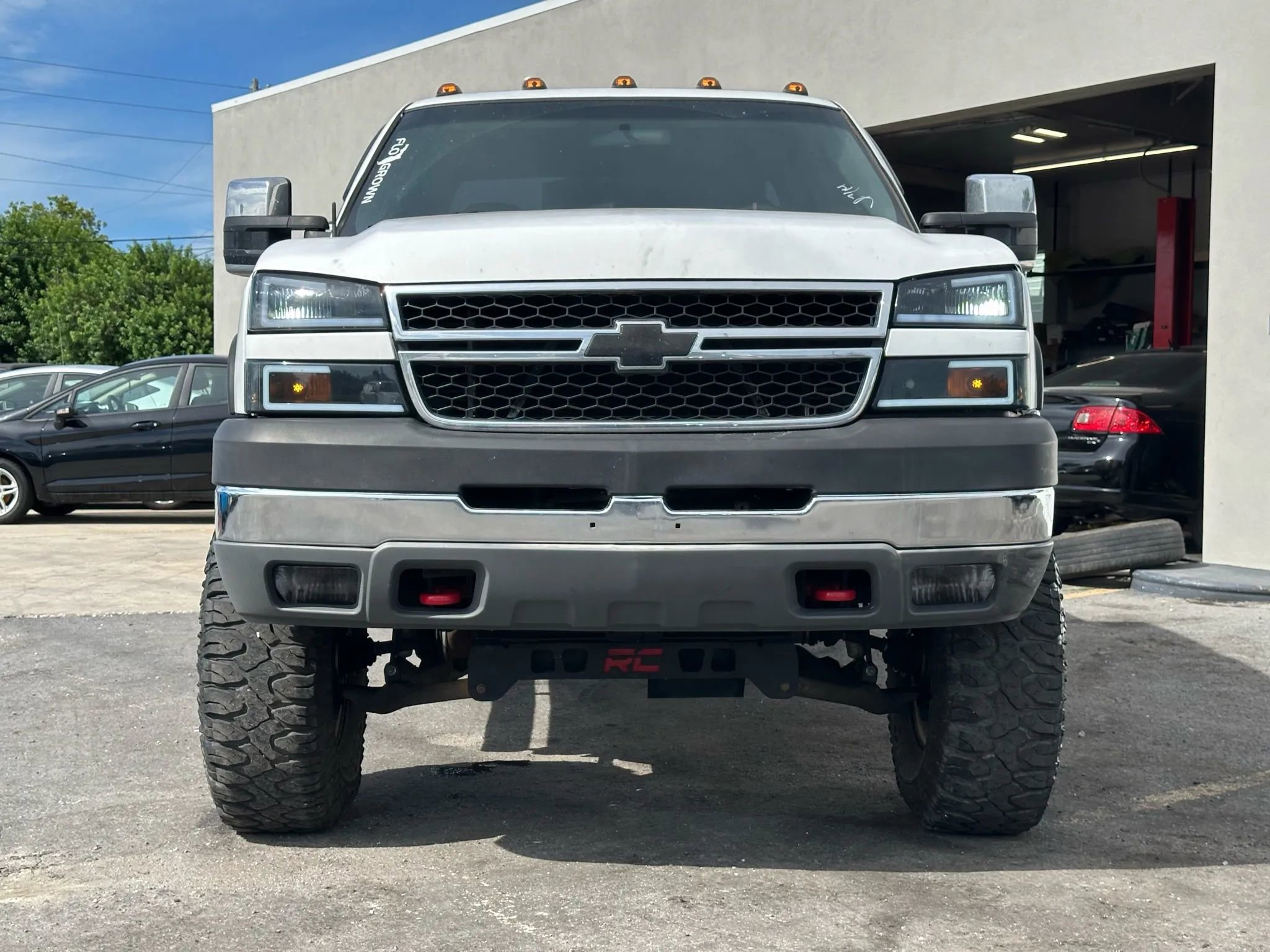 Used 2007 Chevrolet Silverado 2500 W/T w/ Heavy-Duty Power Package image 7