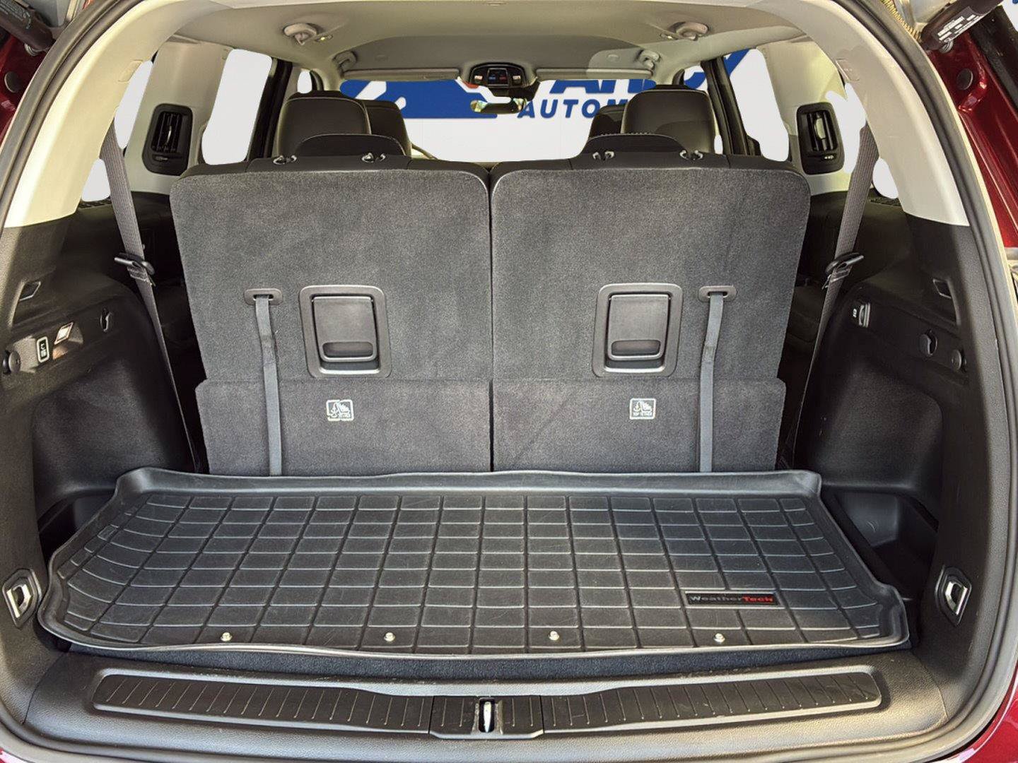 Used 2023 Jeep Grand Cherokee L Limited AWD/4WD image 8