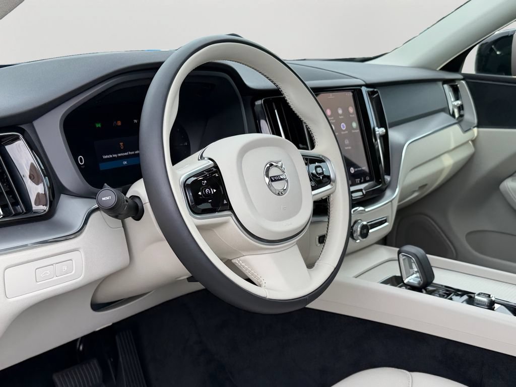 Certified 2024 Volvo XC60 T8 Core w/ Climate Package AWD/4WD image 18