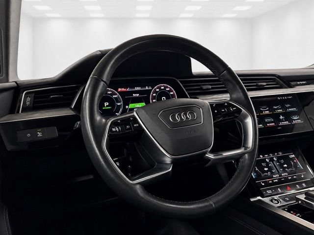 Used 2021 Audi e-tron Premium AWD/4WD image 25
