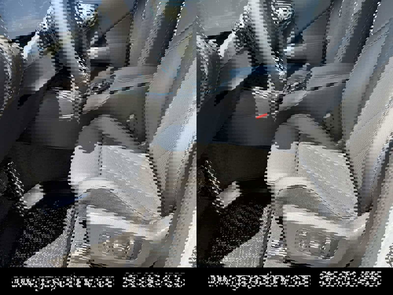 Used 2025 BMW X3 xDrive30i w/ Premium Package image 10