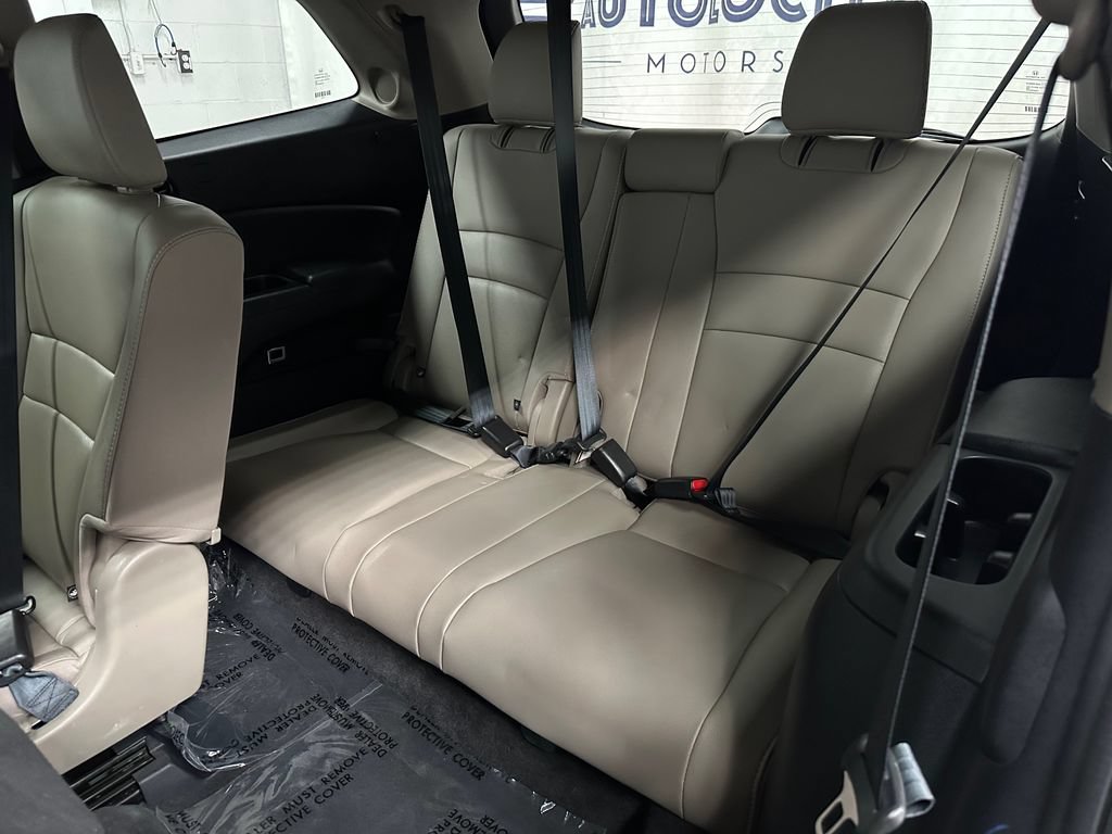 Used 2020 Honda Pilot Touring image 24