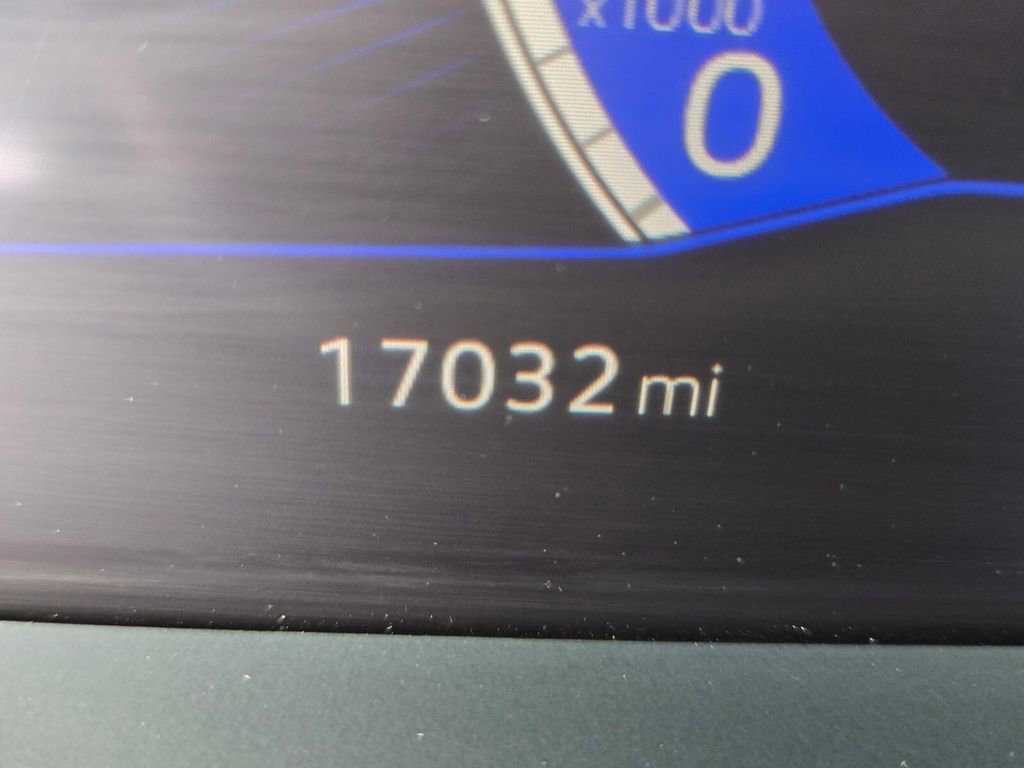 Certified 2022 Volkswagen Jetta SE image 23