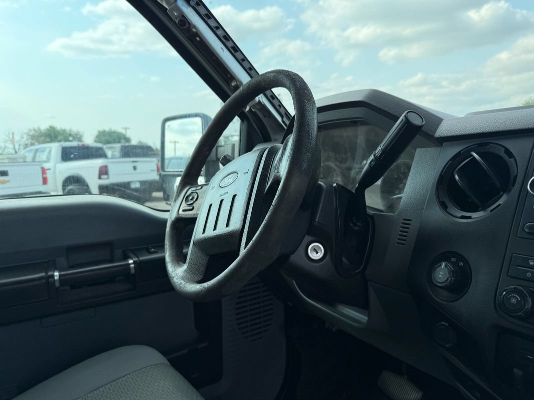 Used 2013 Ford F250 XL w/ PWR Equipment Group AWD/4WD image 17