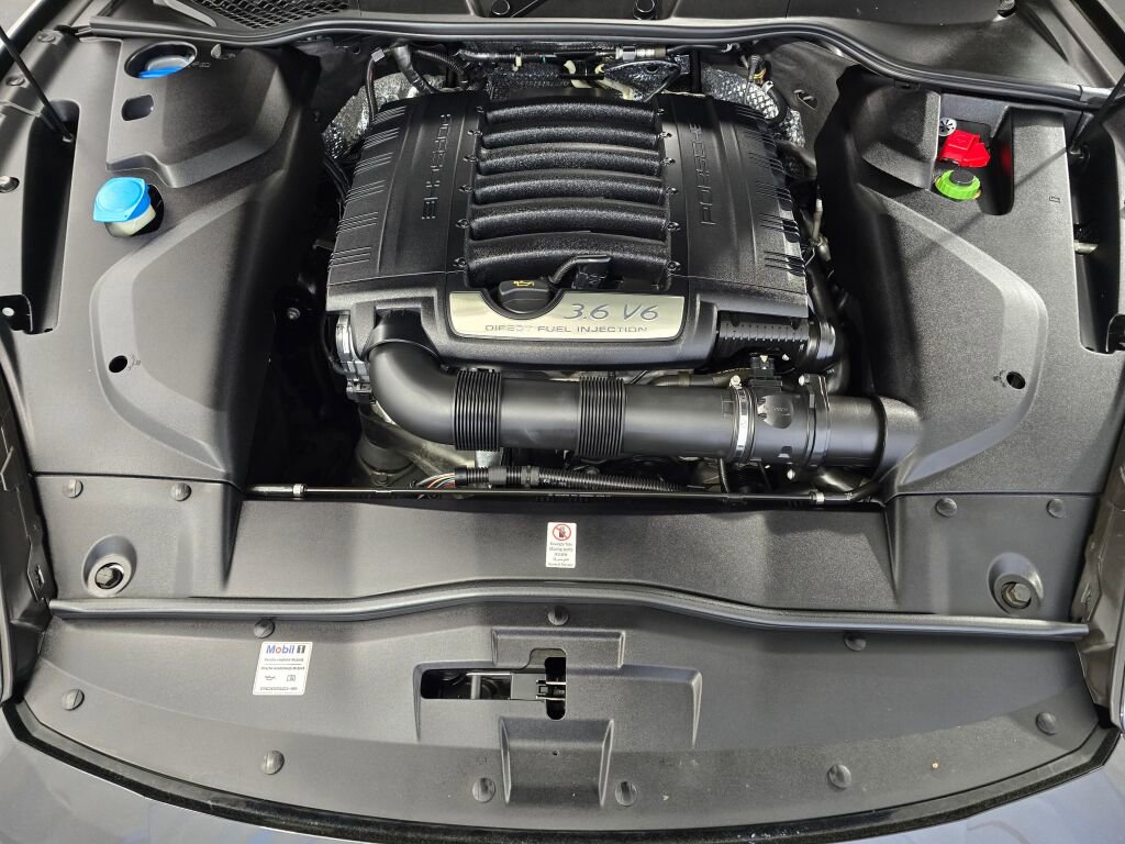 Used 2018 Porsche Cayenne image 11
