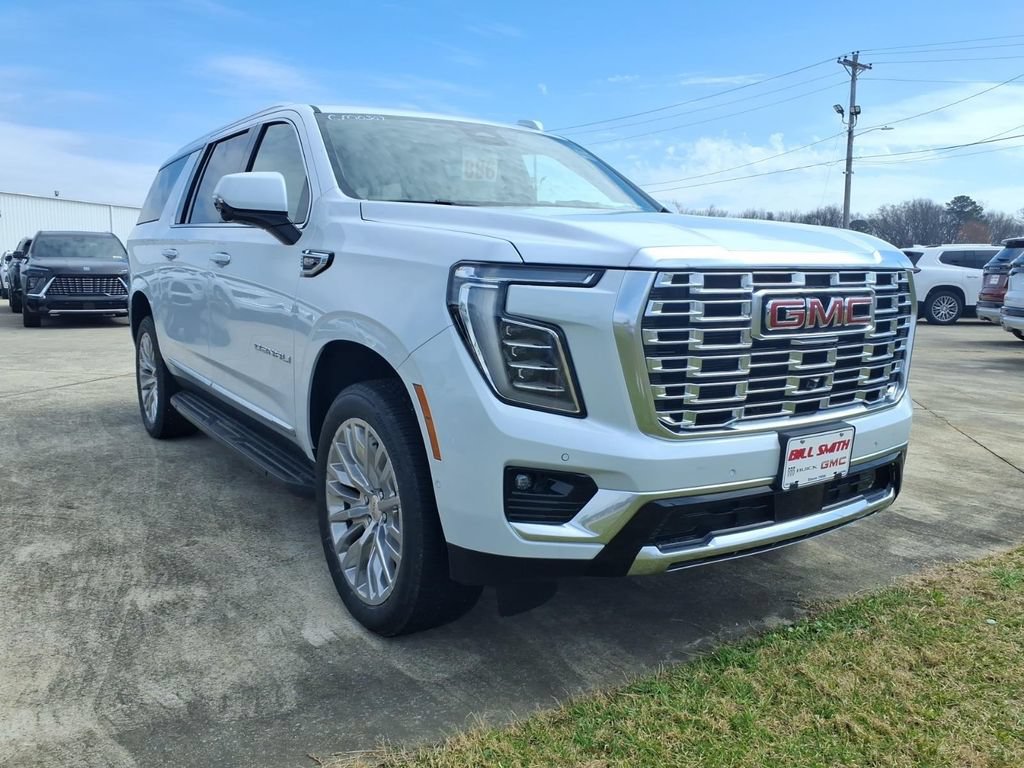 New 2026 GMC Yukon Denali w/ Denali Reserve Package AWD/4WD image 1