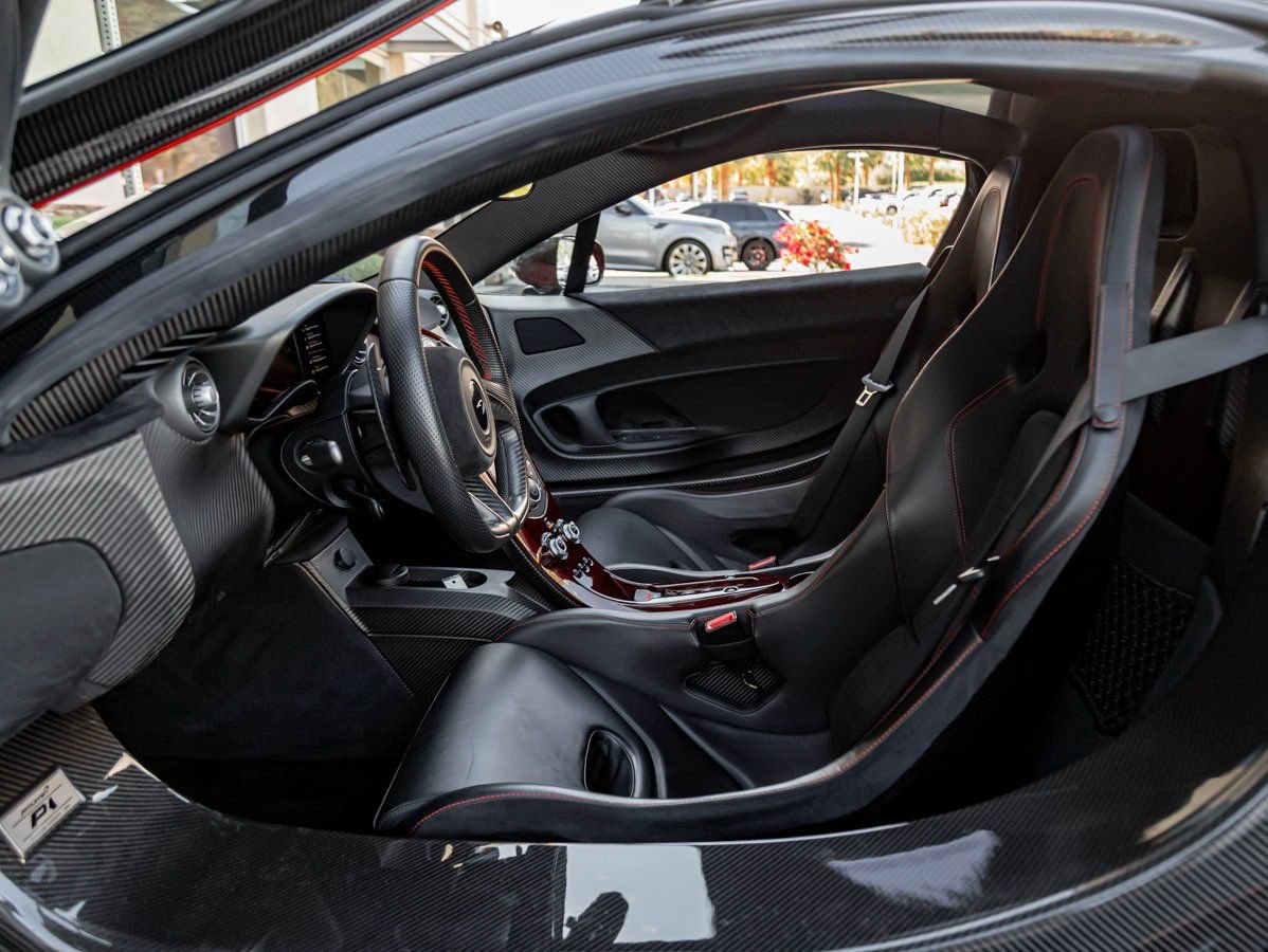 Used 2015 McLaren P1 RWD image 13