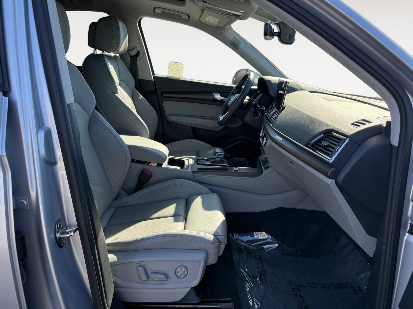 Used 2022 Audi Q5 e Prestige w/ Prestige Package AWD/4WD image 19