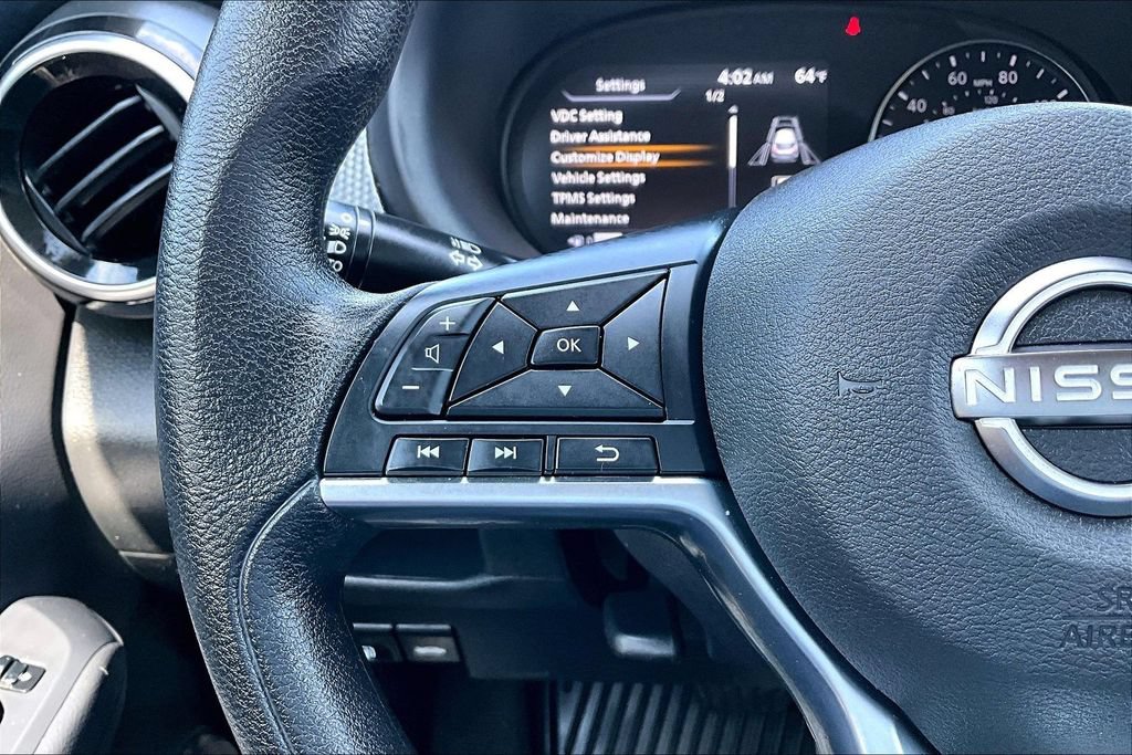 Used 2023 Nissan Kicks SV FWD image 11