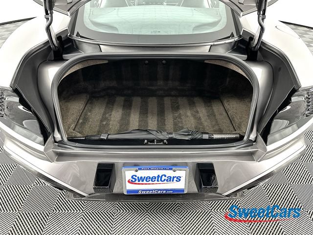 Used 2025 Aston Martin Vanquish RWD image 40