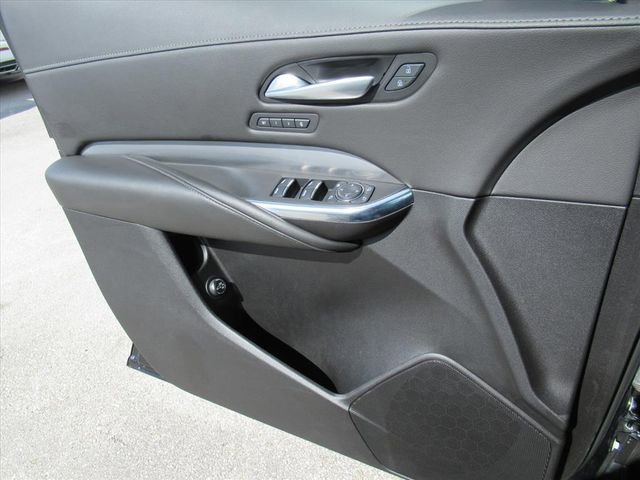 Certified 2025 Cadillac XT4 Premium Luxury image 28