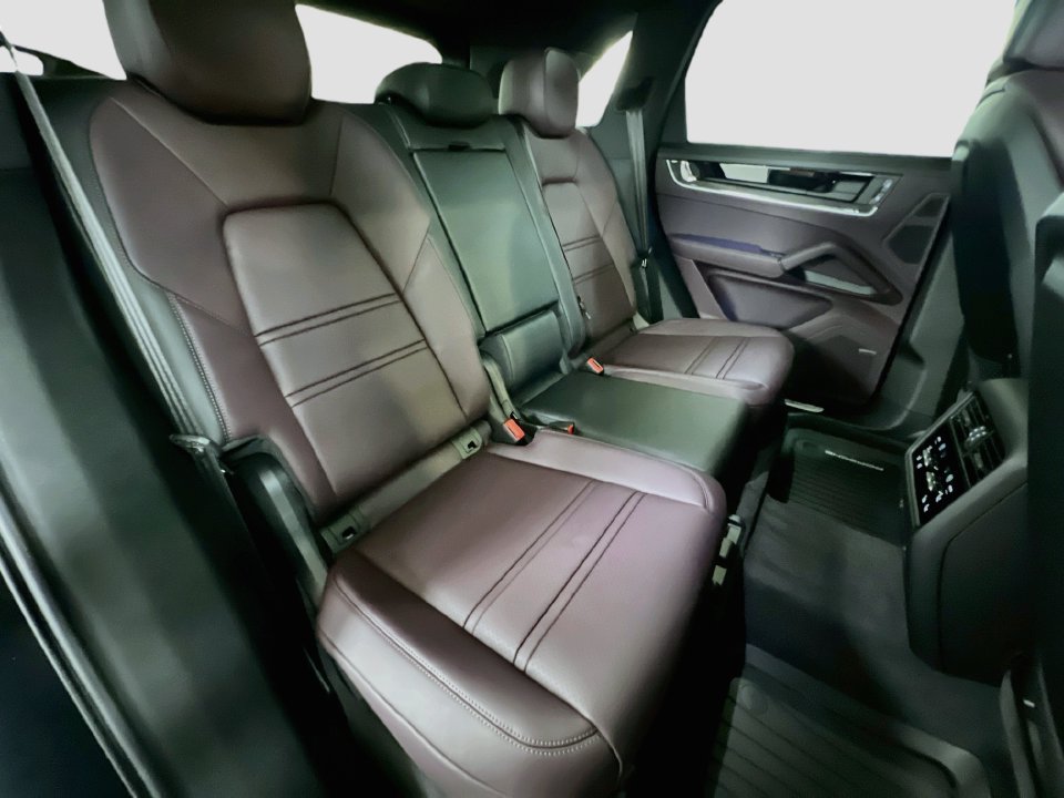 New 2026 Porsche Cayenne S AWD/4WD image 29