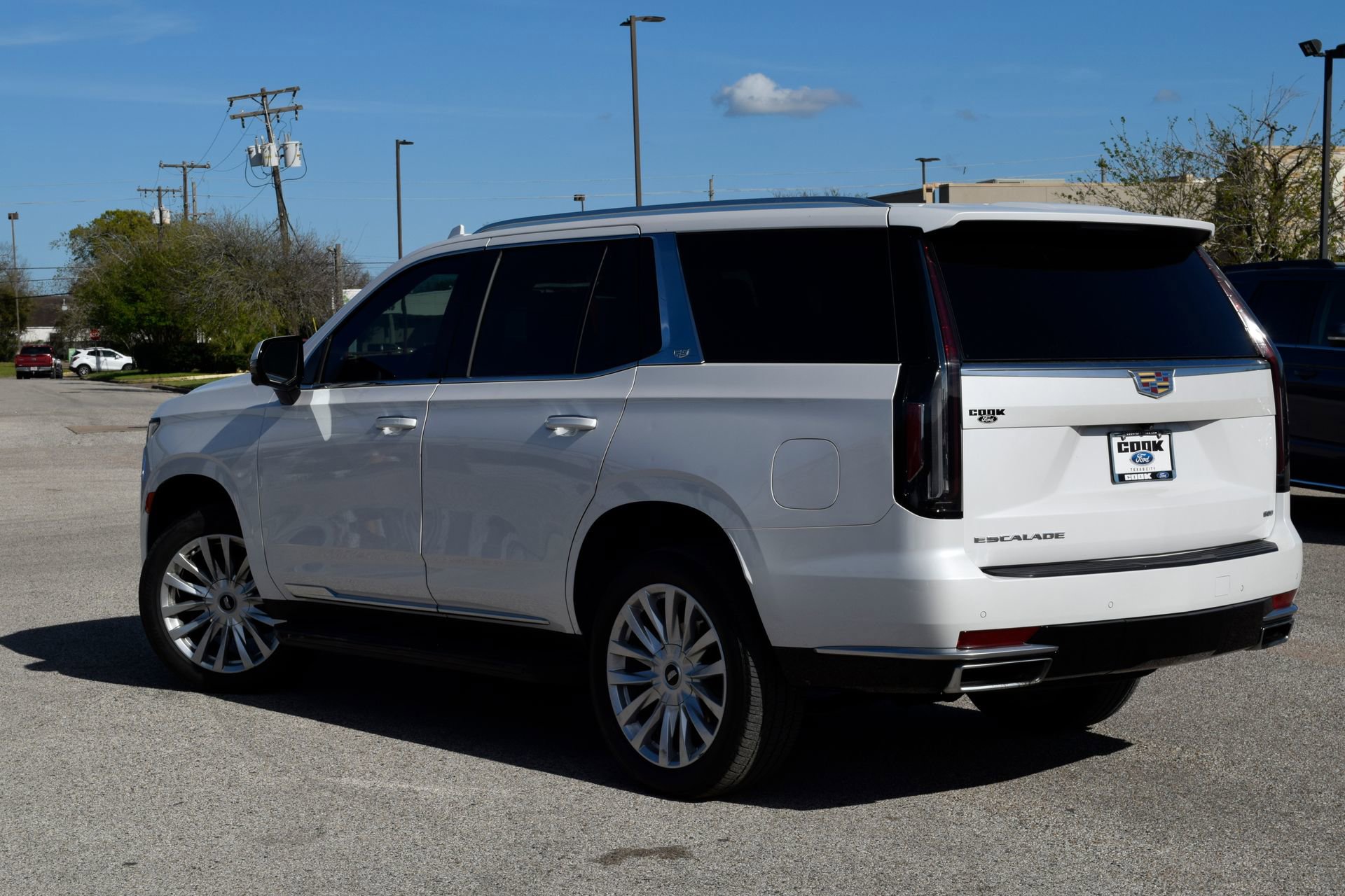 Used 2023 Cadillac Escalade Luxury image 4