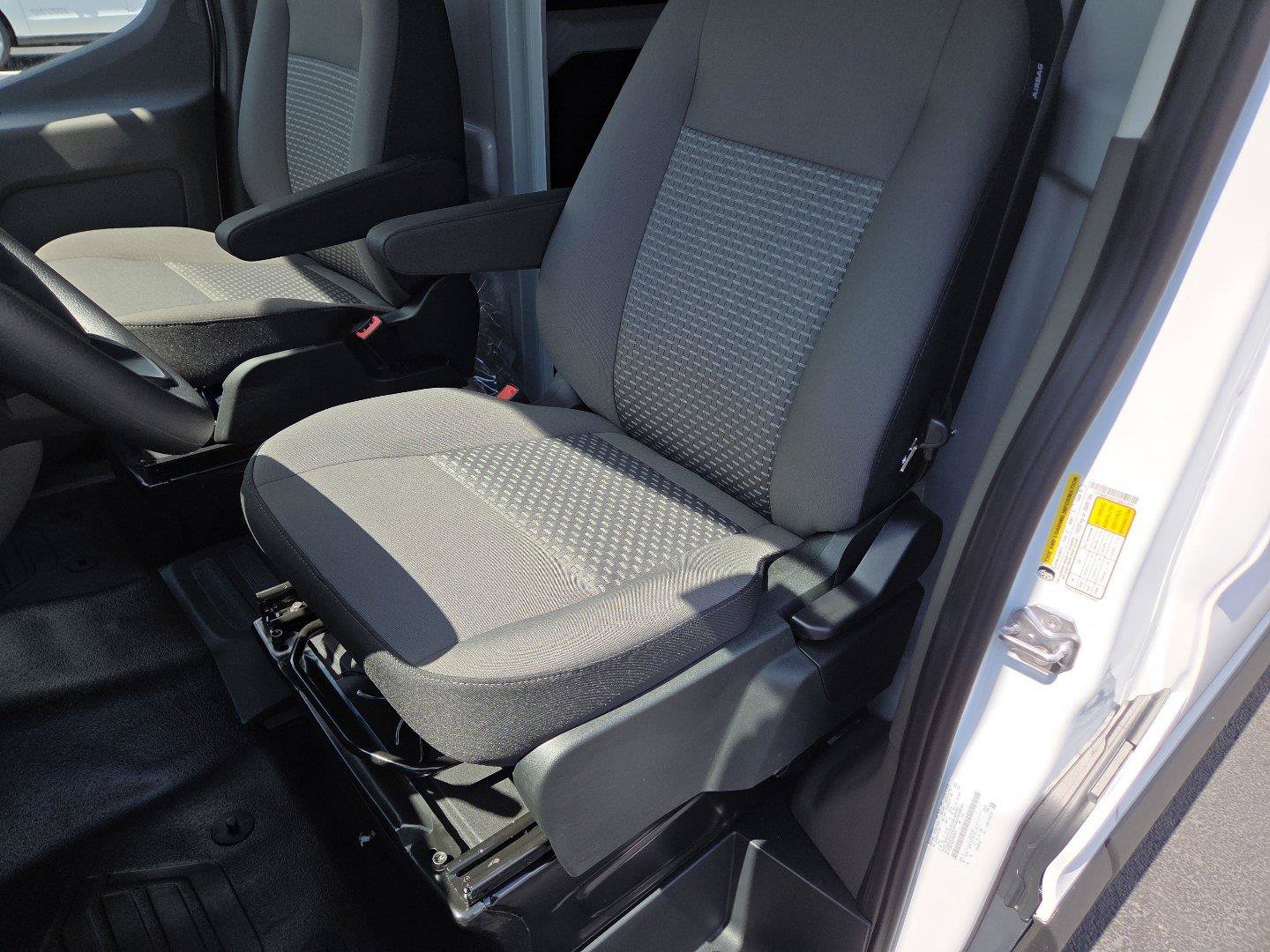 New 2026 Ford Transit 250 148 Medium Roof w/ Interior Upgrade Package RWD image 19