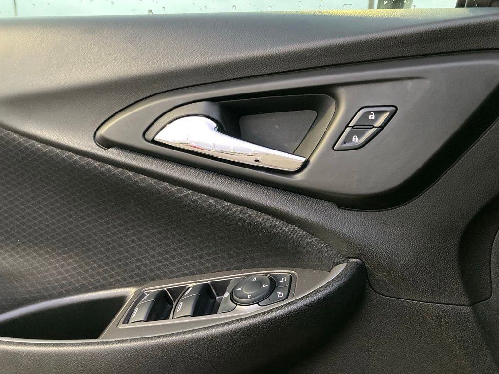 Used 2024 Chevrolet Malibu RS FWD image 14