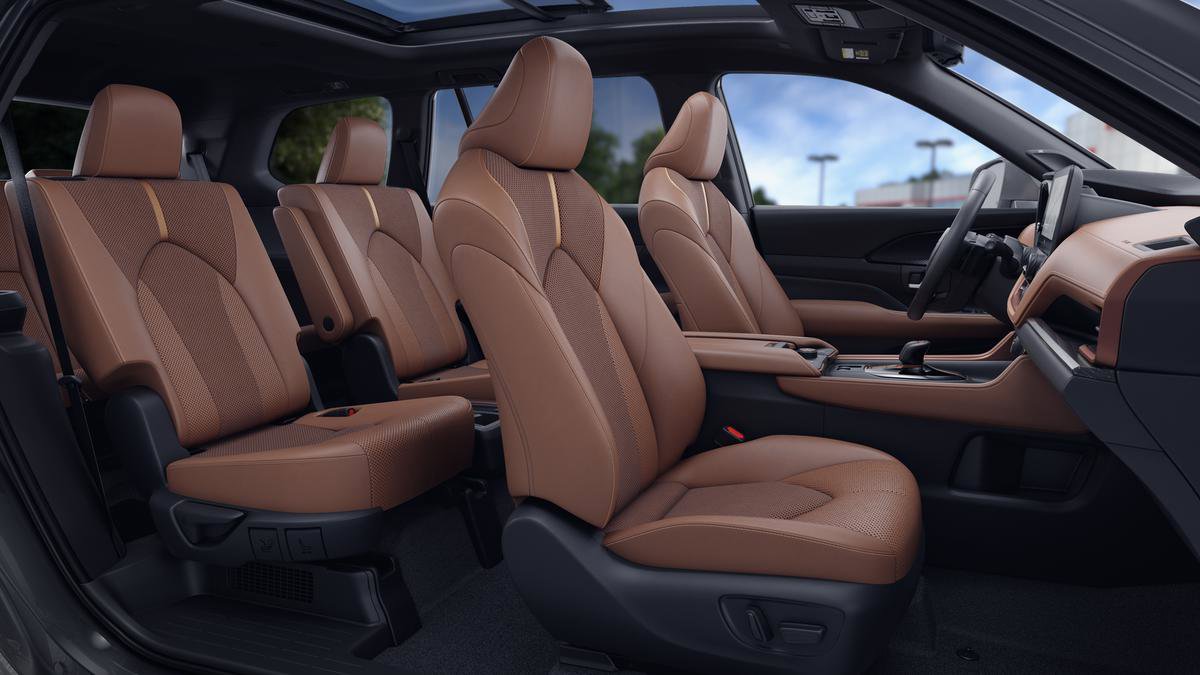 New 2026 Toyota Grand Highlander AWD Hybrid image 57