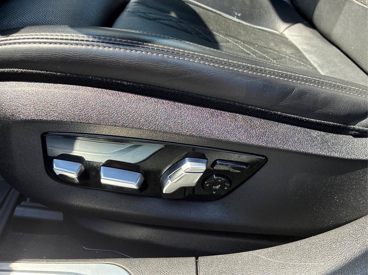 Used 2019 BMW 740i xDrive w/ Executive Package AWD/4WD image 25