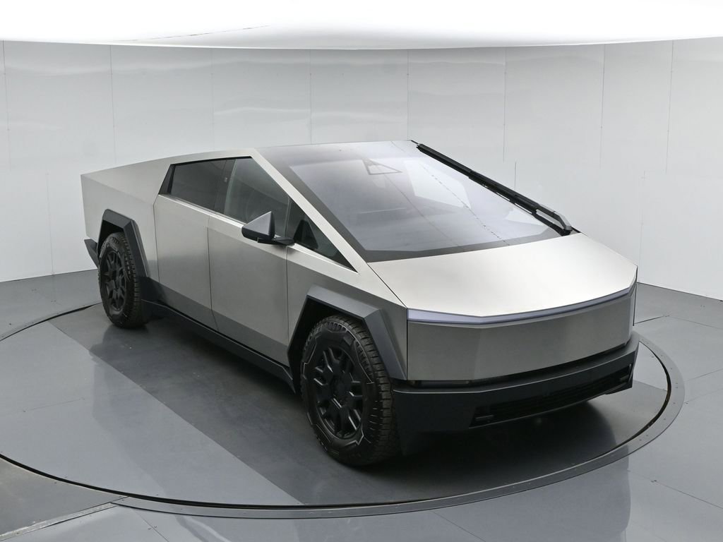 Used 2025 Tesla Cybertruck AWD Crew Cab image 36