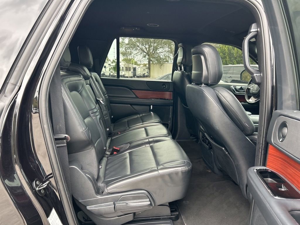 Used 2024 Lincoln Navigator L Premiere image 44