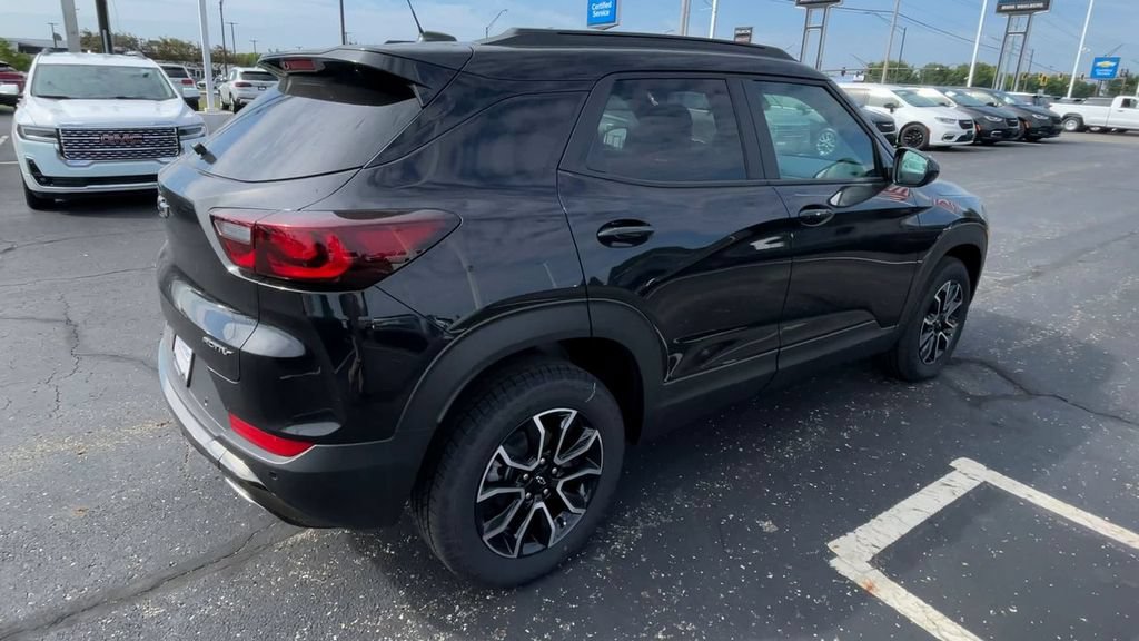 New 2026 Chevrolet TrailBlazer ACTIV w/ Convenience Package AWD/4WD image 2