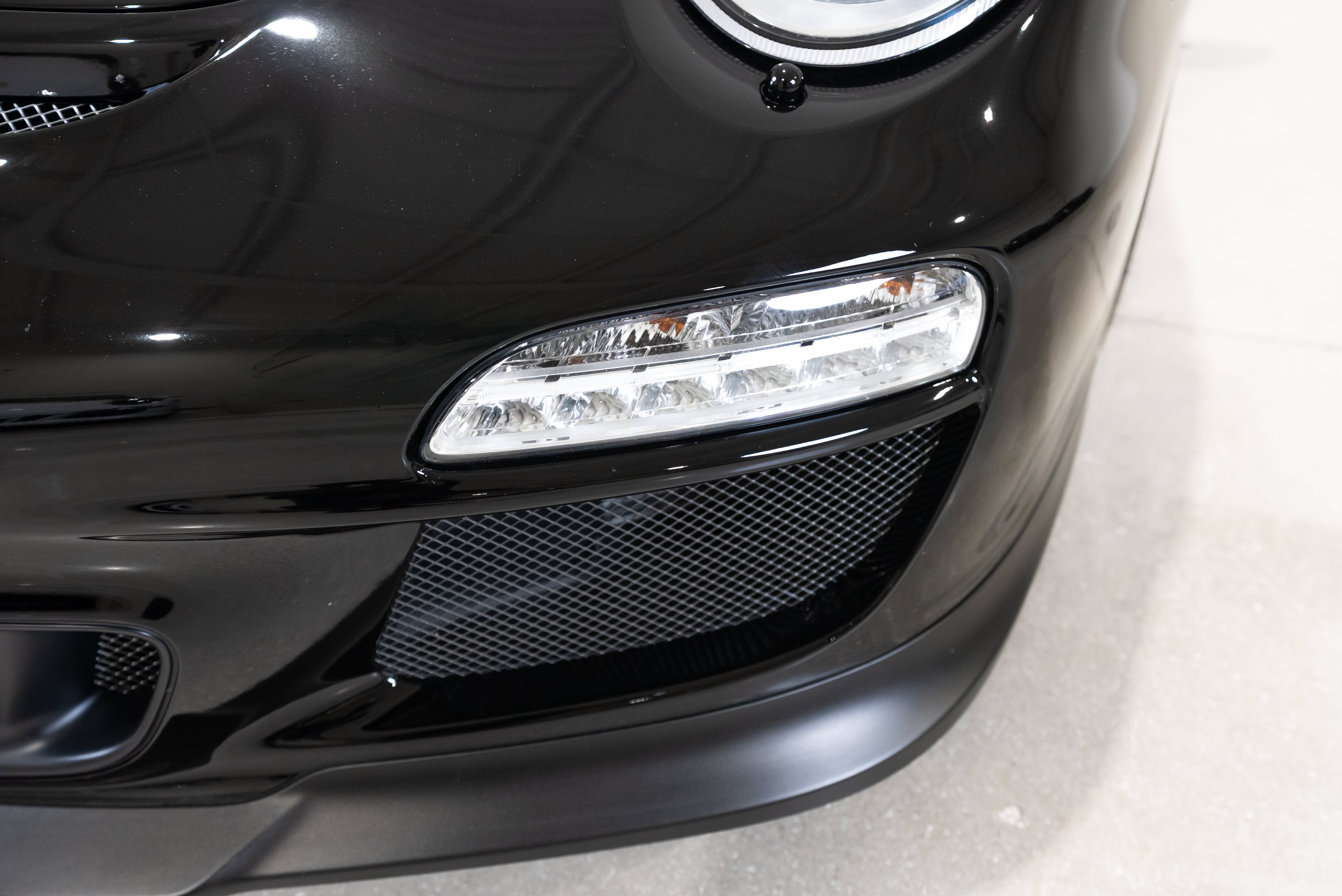 Used 2010 Porsche 911 GT3 RWD image 13