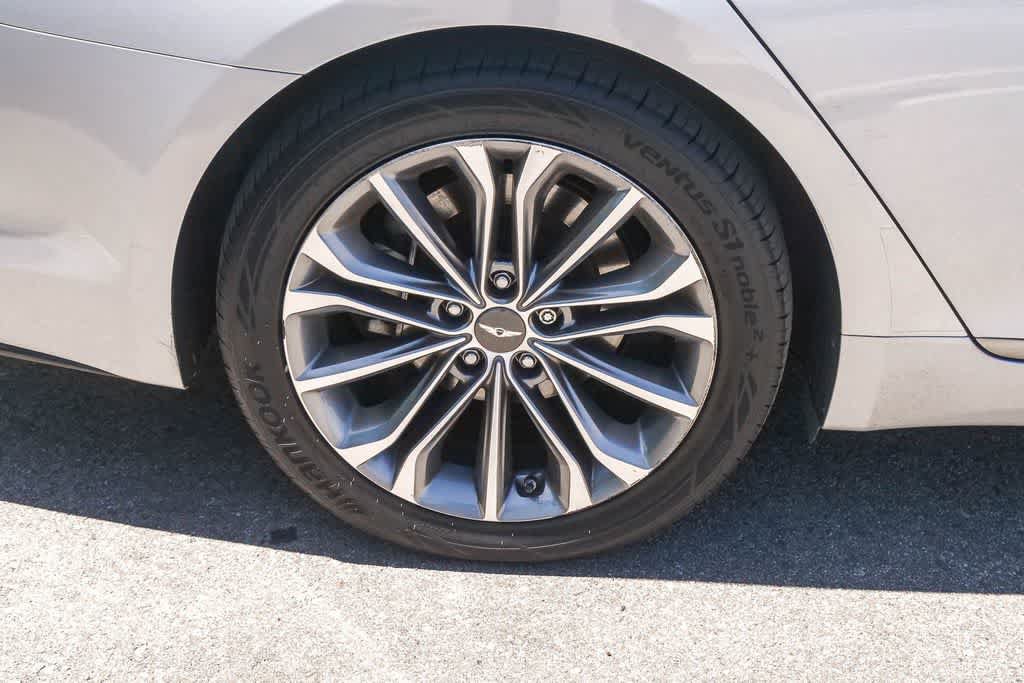 Used 2015 Hyundai Genesis 3.8 w/ Option Group 03 AWD/4WD image 6