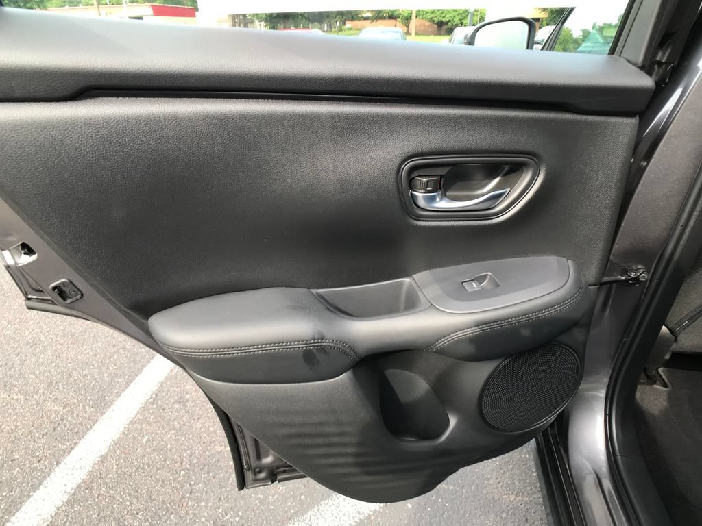 Certified 2023 Honda HR-V LX image 24